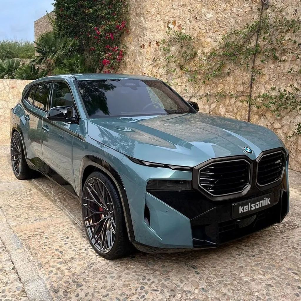 Malgré la controverse, le BMW XM 2023 hybride nous revient dans un nouveau look plus bestial que jamais Malgré la controverse, le BMW XM 2023 hybride nous revient dans un nouveau look plus bestial que jamais, Africars24